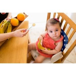 Silla elevadora para bebé para mesa de comedor - BENBAT - Portátil y lavable - Fácil de plegar - Arnés de seguridad ajustable - Azul marino Silla elevadora para bebé para mesa de comedor - BENBAT - Portátil y lavable - Fácil de plegar - Arnés de seguridad ajustable - Azul marino