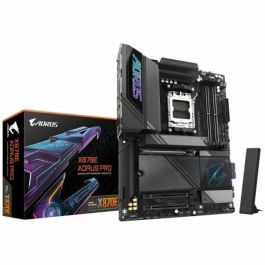 GIGABYTE Placa base X870E AORUS PRO - Compatible con CPUs AMD Ryzen 9000, VRM digital de 16+2+2 fases, hasta 8000MHz DDR5 (OC), 4xPCIe 5.0 + 4xM.2, Wi-Fi 7, LAN 2.5GbE, USB 3.2 Gen 2x2