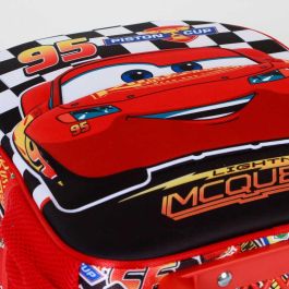 Disney Cars 3 Mochila Infantil con 2 Ruedas y Relieve 3D Frontal Racer, 7L Rojo, Asa Telescópica y 2 Bolsillos de Malla Disney Cars 3 Mochila Infantil con 2 Ruedas y Relieve 3D Frontal Racer, 7L Rojo, Asa Telescópica y 2 Bolsillos de Malla