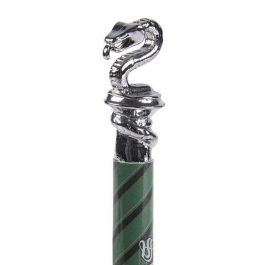 Cerdá Bolígrafo Harry Potter Slytherin Verde, 100% Plástico ABS. Artículo de papelería coleccionable para fans de la saga mágica Cerdá Bolígrafo Harry Potter Slytherin Verde, 100% Plástico ABS. Artículo de papelería coleccionable para fans de la saga mágica
