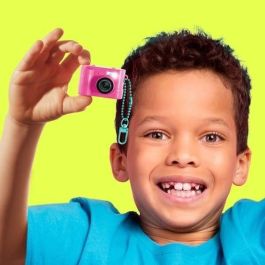 Canal Toys CTCLK061 Photo Creator Mini Cam' Cámara Digital Compacta para Fotos y Vídeos con Llavero y Tarjeta SD de 1GB Canal Toys CTCLK061 Photo Creator Mini Cam' Cámara Digital Compacta para Fotos y Vídeos con Llavero y Tarjeta SD de 1GB