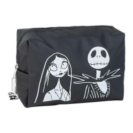 Cerdá Neceser de Aseo y Viaje Nightmare Before Christmas Negro 23x15x9 cm Precio: 9.59288. SKU: B14JHG9HSG