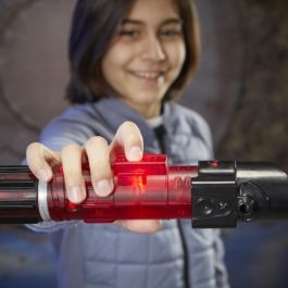 Hasbro HAS5010996202352 Sable de luz electrónico Darth Vader, Star Wars Lightsaber Forge Kyber Core, Juguete niños 4 años