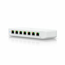 Ubiquiti Switch PoE Layer 2 con 8 Puertos RJ-45 GbE, 16 Gbps Capacidad de Conmutación, Diseño Compacto y Montaje Versátil Precio: 115.49999945. SKU: B17HMPHVXW