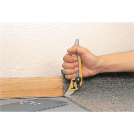 Olfa Cúter con bloqueo manual y cuchilla de 18 mm para cortar moquetas, linóleo y más Olfa Cúter con bloqueo manual y cuchilla de 18 mm para cortar moquetas, linóleo y más