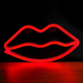 Forever Lampara de Pared Neon LED Labios Rojas, Luz Decorativa LED Rosa Roja, Alimentación USB o 3xAA, 28 cm, Incluye Soporte