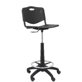 Taburete Piqueras Y Crespo Robledo Giratorio Regulable En Altura Estructura Negra Ruedas Nylon Aro Cromado Asiento Y Respaldo Pvc Negro Precio: 135.49999991. SKU: S5701695
