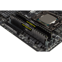 Corsair CMK16GX4M2D3600C18 Memoria RAM DDR4 16GB (2x8GB) 3600 MHz CL18 Perfil Bajo Corsair CMK16GX4M2D3600C18 Memoria RAM DDR4 16GB (2x8GB) 3600 MHz CL18 Perfil Bajo