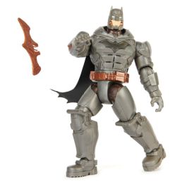 Spin Master 6064833 Figura Electrónica Batman 30 cm con Nuevo Traje y Accesorios, Lanza Armas, Golpes y Sonidos de Batalla