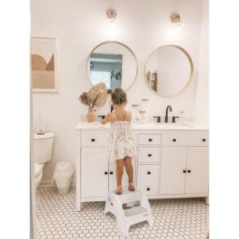 Taburete con escalera - DREAMBABY - Toddler & Me 2 Up - Antideslizante y texturizado - Hasta 145kg para pequeños y adultos - Gris Taburete con escalera - DREAMBABY - Toddler & Me 2 Up - Antideslizante y texturizado - Hasta 145kg para pequeños y adultos - Gris