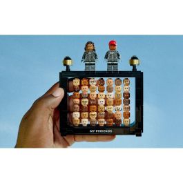 LEGO 10391 Icons Sobre la Luna con Pharrell Williams, Set de Construcción, 966 Piezas, 18+ Años, Plástico