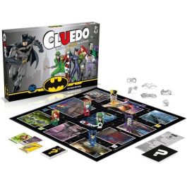 Winning Moves Batman Cluedo Juego de Mesa Misterio DC Comics 2-6 Jugadores Edición Especial con 6 Gadgets de Batman 8+ años