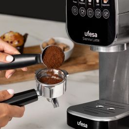 Cafetera Express UFESA 71706118 Negro
