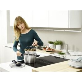 Fissler Vitavit® Premium Olla a Presión 4.5L con Cestillo y Trípode - Apto para Inducción, Superficie Novogrill, Ref 622-412-04-070/0 Fissler Vitavit® Premium Olla a Presión 4.5L con Cestillo y Trípode - Apto para Inducción, Superficie Novogrill, Ref 622-412-04-070/0