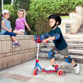 Patinete spiderman 3 ruedas 60x46x13,5cm Patinete spiderman 3 ruedas 60x46x13,5cm