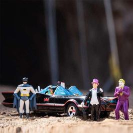 Coche metal batmóvil 1966 classic con 4 figuras de metal escala 1:24 19 cm