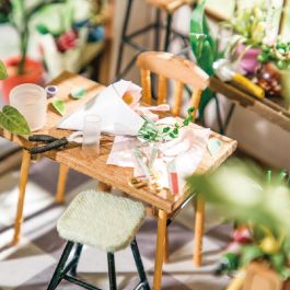 Robotime Maqueta Casa Miniatura Emily's Flower Shop con Iluminación LED - 258 Piezas, 23.8x21x23cm