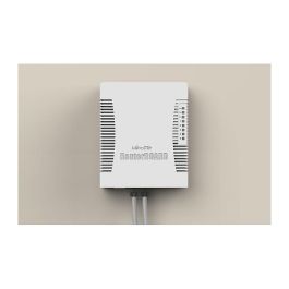 MikroTik hEX PoE Router 800 MHz, 128 MB RAM, 5 Puertos Gigabit Ethernet PoE Pasivo, 1x SFP, 1x USB, 12-57 V