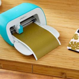 Cricut Smart Vinyl Permanente Negro Mate 2007357 – Adhesivo para manualidades, 3048 mm x 139 mm, acabado mate