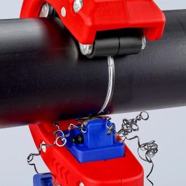 Knipex 90 23 01 BK Cortatubos para Plástico y Acero, Diámetro de Corte hasta 50 mm, Color Azul/Rojo