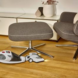 Severin HV 7173 Aspirador Escoba 2 en 1 Sin Cable Seco 120W, con Batería de Litio y Autonomía de 35 minutos, Colores Blanco y Negro