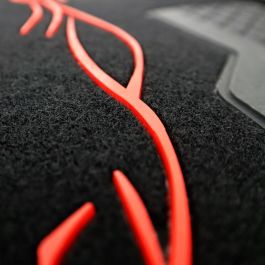 Momo MOMLCM4A7BR Set 4 Alfombrillas Coche Universales Negro-Rojo Poliéster y PVC, Antideslizantes y Resistentes al Desgaste para Auto