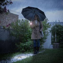 Paraguas de Cierre Inverso Plegable con LED Folbrella InnovaGoods Paraguas de Cierre Inverso Plegable con LED Folbrella InnovaGoods