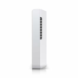 Ubiquiti Punto de Acceso WiFi 7 (AP) para Montaje en Pared, 6 GHz, 6 Flujos Espaciales, Puerto 2.5 GbE RJ45, PoE+, 22W, Blanco