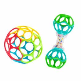 Set de regalo para bebé O'Ball de BRIGHT STARS con 2 juguetes: un sonajero y una pelota O clásica en rojo, amarillo, azul y verde. Set de regalo para bebé O'Ball de BRIGHT STARS con 2 juguetes: un sonajero y una pelota O clásica en rojo, amarillo, azul y verde.