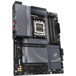 GIGABYTE B850 AI TOP Placa Base AMD AM5, DDR5 8600MHz, WiFi 7, LAN 10GbE, PCIe 5.0 M.2, ATX para Ryzen 7000/8000/9000
