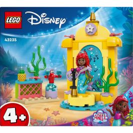 LEGO 43235 Disney Princess Escenario Musical de Ariel Set de Construcción con Pista Giratoria, Minipersonaje y Figura Sebastián