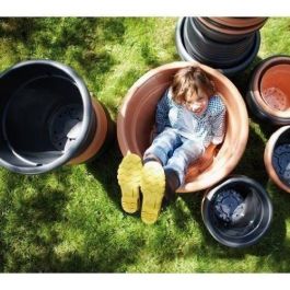 Jardinera Elho Green Basics Cilinder 55 - Negro - Ø 54 x H 41 cm - exterior - 100% reciclado Jardinera Elho Green Basics Cilinder 55 - Negro - Ø 54 x H 41 cm - exterior - 100% reciclado