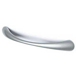 Trentadue L148 C128 Tirador de Zamak Tipo Barra para Muebles, Entrecentros 128mm, Acabado Cromo Mate (RAL 9006) Precio: 1.79000019. SKU: B1423QJCE8