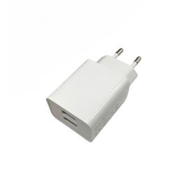 MicroConnect 2 x USB, 100 - 240 V, 2.4 A, 5 V, White