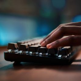 Teclado Logitech 920-010825 Negro Qwerty Español QWERTZ