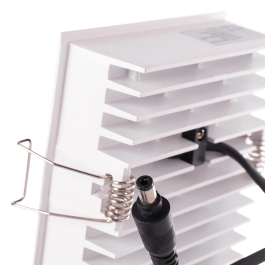 Foco Downlight LED PRO Rectangular 20W 1438Lm 2700K [JW-25W-M-WW]