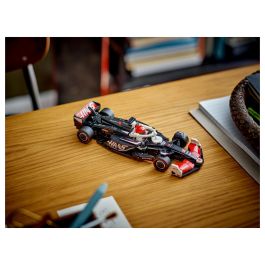 LEGO Speed Champions MoneyGram Haas F1 Team VF-24 Coche de Carreras, Juego de Construcción, 242 Piezas, 10+ Años