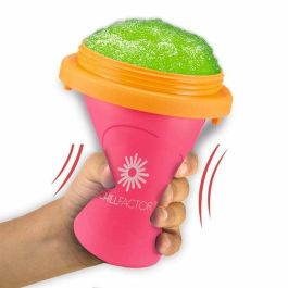 Chillfactor Máquina de granizar instantánea (congela, aprieta y disfruta) - Modelos surtidos, 10.5x10.5x18.8cm, para niños 4+ años Chillfactor Máquina de granizar instantánea (congela, aprieta y disfruta) - Modelos surtidos, 10.5x10.5x18.8cm, para niños 4+ años
