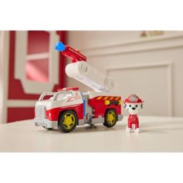 Spinmaster SPI6072660 - Patrulla Canina - Figura de Marcus con Vehículo de Bomberos + 2 Proyectiles - Juguete de Rescate para Niños a partir de 3 años