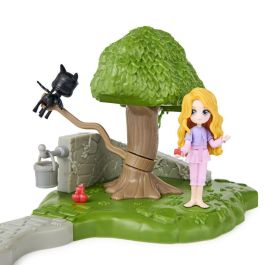 Spin Master Wizarding World Diorama Harry Potter: Criaturas Mágicas con Luna Lovegood, Bowtruckle y Thestral Bebé. Playset coleccionable
