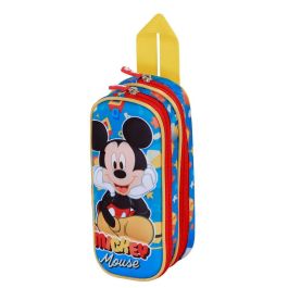 Disney Mickey Mouse Estuche Portatodo 3D Doble Azul con Relieve y Doble Compartimento Precio: 11.49999972. SKU: B1CBPWCPKT